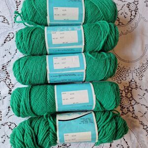 Vintage Mary Maxim Starlette 4 Ply Worsted Weight Green Yarn